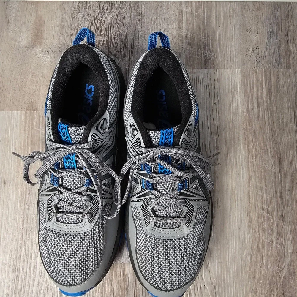 Asics pre owned